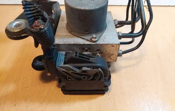 Ford S-MAX ABS Pump 7G91-2C405-AA 16565701 54084874A