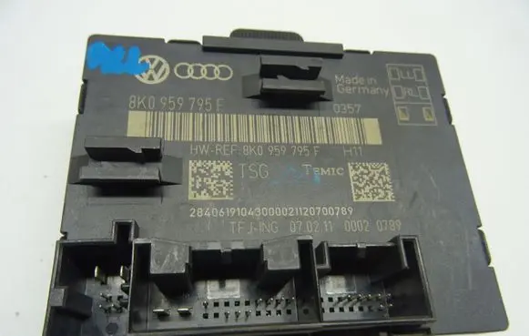 Audi A4 Allroad B8 Door control unit/module 8K0959795F