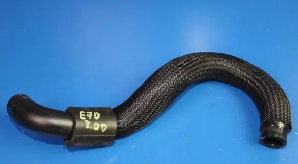 BMW X5 E70 Engine coolant pipe/hose