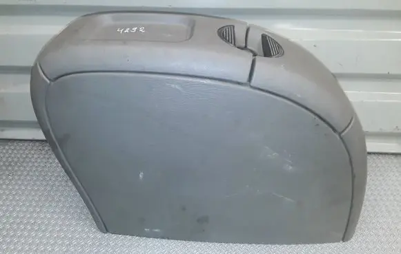 Chrysler Voyager Armrest 