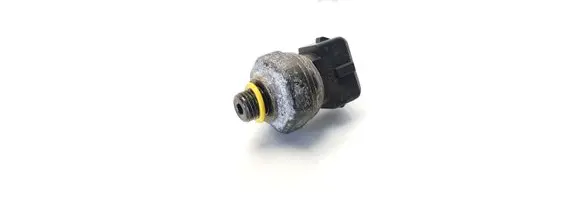Volvo S40, V40 Air conditioning (A/C) pressure sensor 30899051