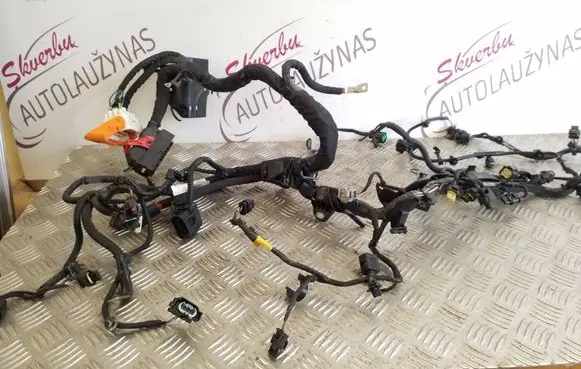 Volvo XC40 Engine installation wiring loom 33745292 32276004 3227600407
