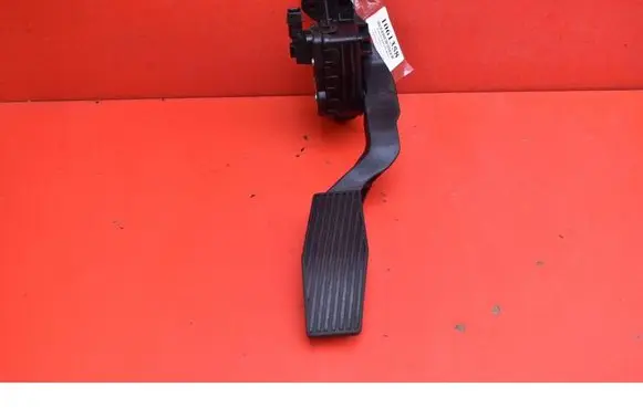 Opel Zafira B Accelerator throttle pedal 9202341