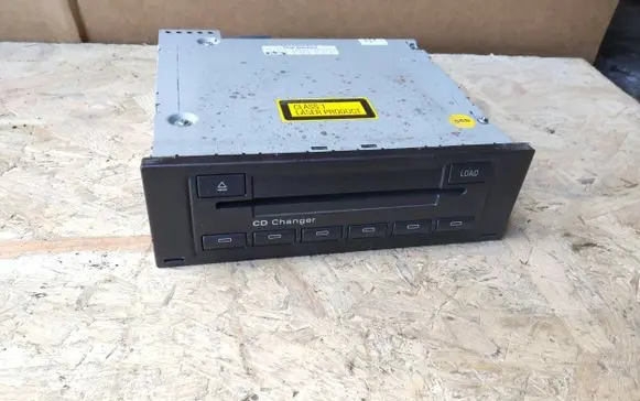 Skoda Octavia Mk2 (1Z) CD/DVD changer CXCV1492GC 1Z0035111A