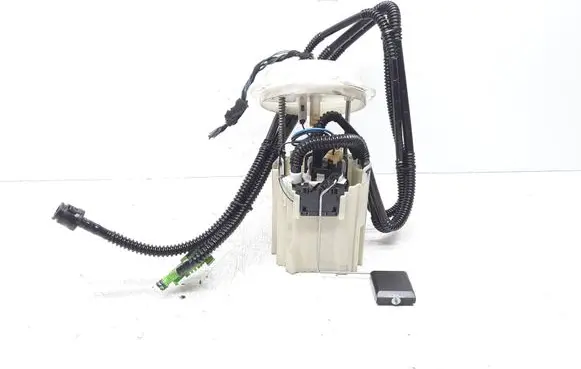 Mercedes-Benz C W204 In-tank fuel pump A2044702294 1582881035