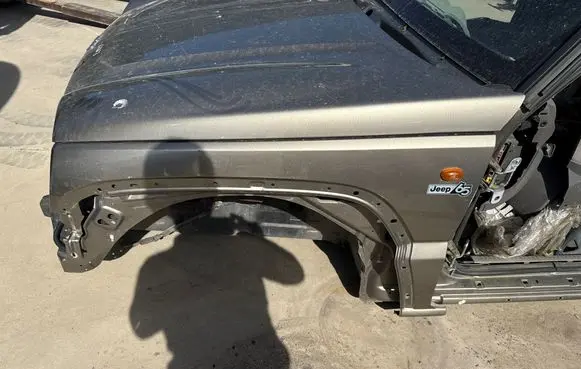 Jeep Cherokee Fender