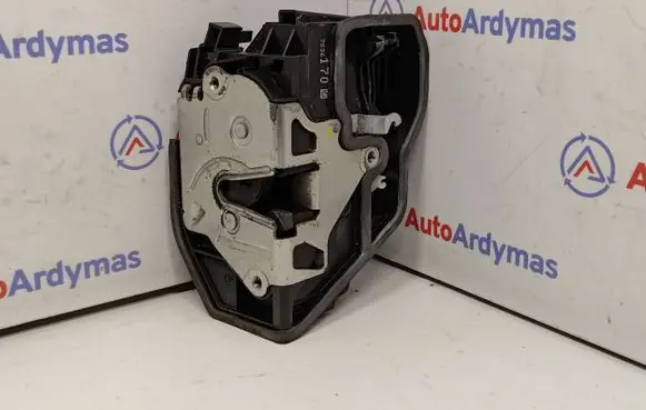 BMW X3 E83 Front door lock 7036170 51217036170 7202146