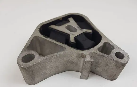 Mercedes-Benz CLA C117 X117 W117 Engine mount bracket A2462400809