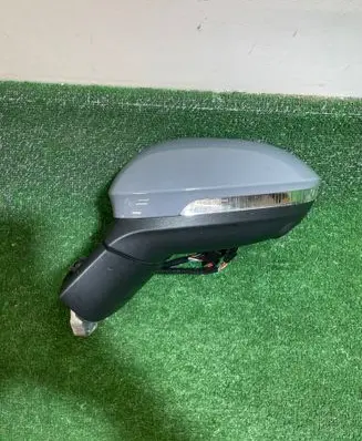 Volkswagen ID.3 Front door electric wing mirror E1041551