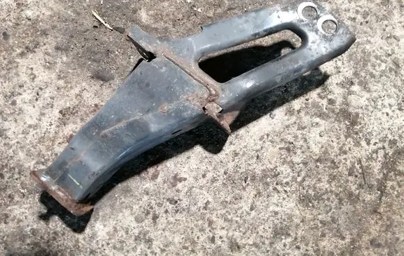 Volvo XC60 Radiator support slam panel bracket 