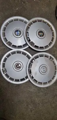 BMW 5 E34 R15 wheel hub/cap/trim 1129843
