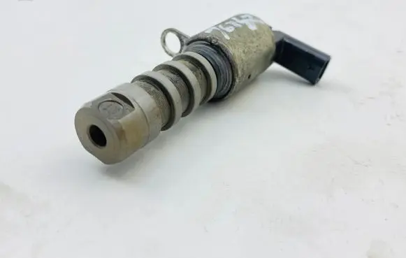 Audi Q7 4M Camshaft vanos timing valve 06E257T