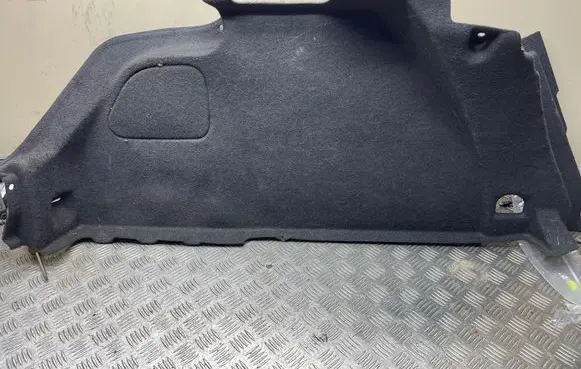 Trunk/boot side trim panel