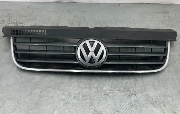 Volkswagen Transporter - Caravelle T5 Front grill 