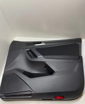 Volkswagen Tiguan Front door card panel trim 5NN867012 156145291