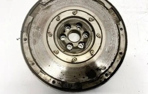 Mazda 3 I Flywheel ggv30 000039