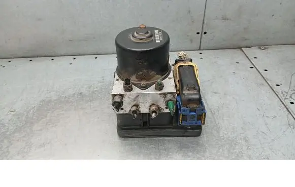 Citroen C5 ABS Pump 00005139E0