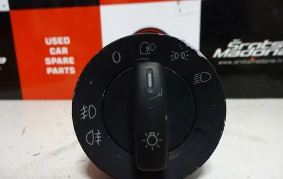 Volkswagen Golf V Light switch 1K0941431A