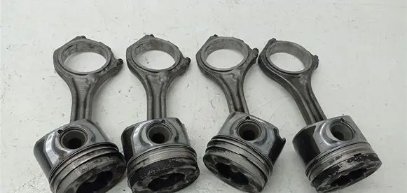 Audi A6 S6 C6 4F Piston with connecting rod