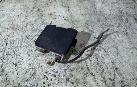 Volvo XC90 Front tow hook cap/cover 8662995