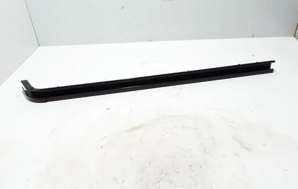 Renault Trafic III (X82) Sliding door middle roller runner 777603037R