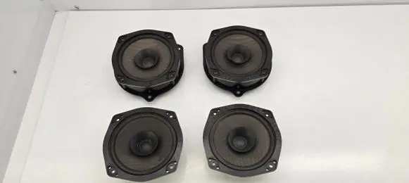 Nissan Patrol Y61 Front door speaker 281560M060 090010159 2815140U60