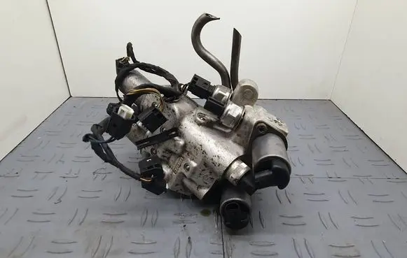BMW 5 F10 F11 Air suspension compressor 10641010