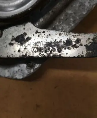 Ford Focus Front window lifting mechanism without motor