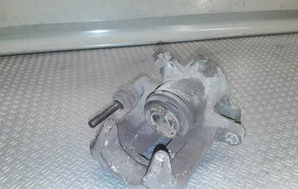 Audi A4 S4 B7 8E 8H Rear brake caliper 