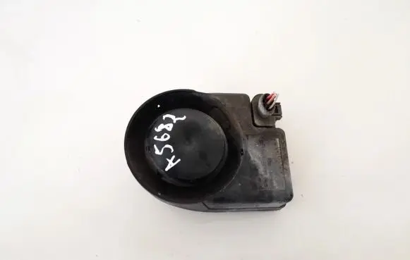 Volkswagen Golf V Alarm system siren 