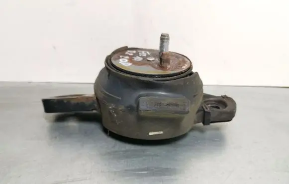 Subaru Forester SJ Engine mount bracket 41022AG111