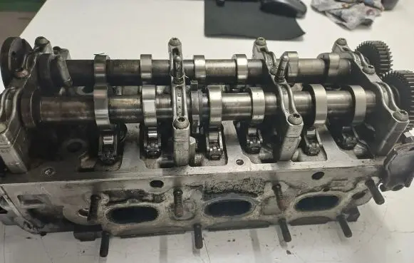 Volkswagen Touareg II Engine head 0594AP