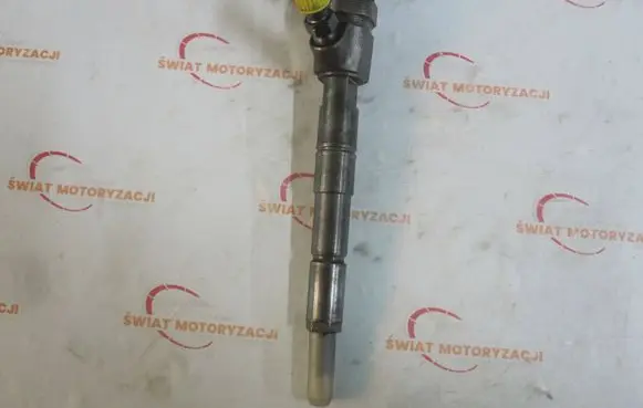 Opel Astra J Fuel injector 0445110423
