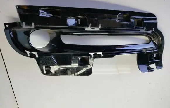 Front bumper lower grill