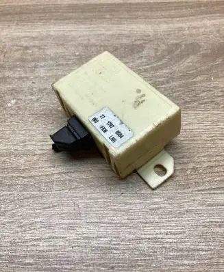 Audi A4 S4 B5 8D Immobilizer control unit/module 4A0953234F WithPlug