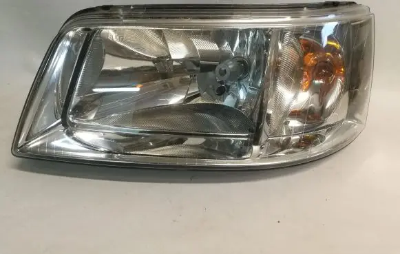 Volkswagen Transporter - Caravelle T5 Headlight/headlamp 7H1941015J