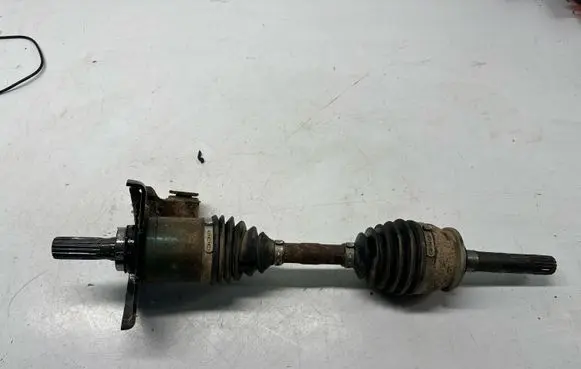 Isuzu D-Max Front driveshaft