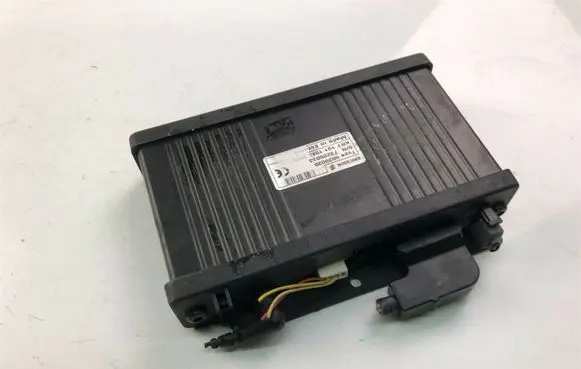 Mercedes-Benz C AMG W202 Comfort/convenience module 5020020 K1183