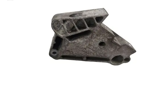 Engine mounting bracket
