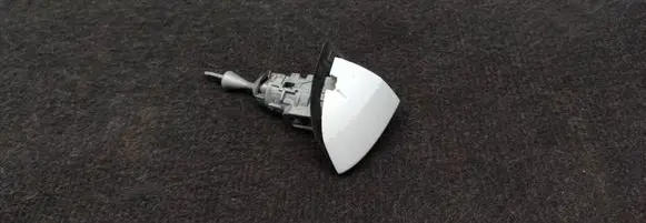 Volkswagen Touran III Front door handle cover 5TA837879A