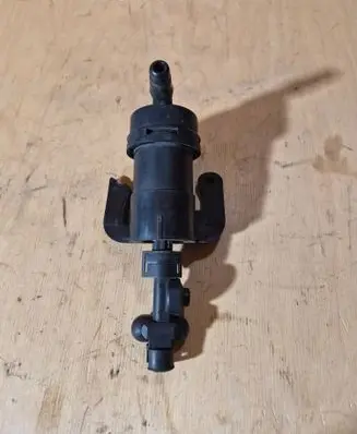 Saab 9-5 Headlight washer spray nozzle E11015022