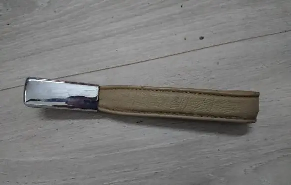 Jaguar XJ X40 Rear interior roof grab handle
