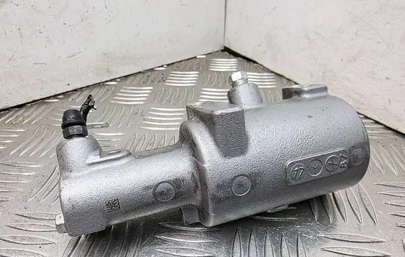 Toyota Yaris Master brake cylinder 4727047030
