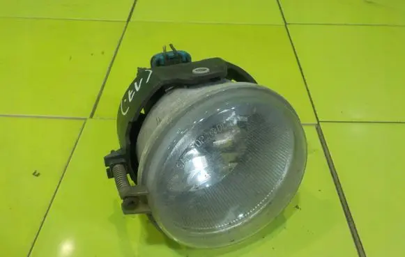 Chrysler Sebring (JS) Front fog light 04805857AA PRAWY
