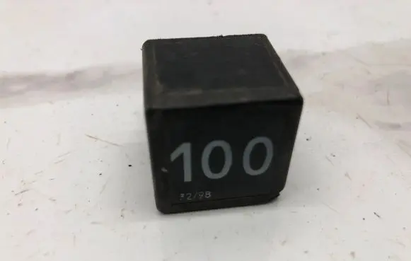 Audi A4 S4 B8 8K Other relay 7M0951253A 95VW10K705CA