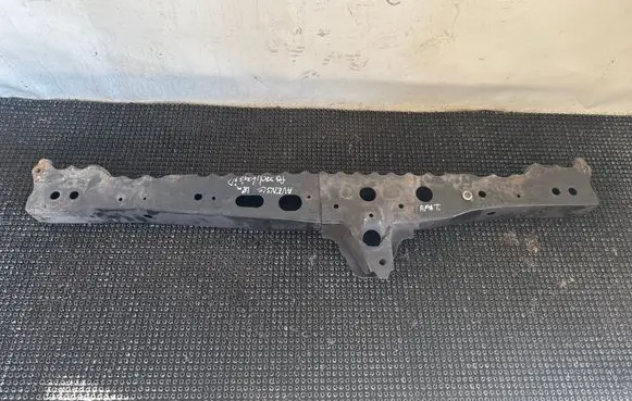 Toyota Avensis T270 Bottom radiator support slam panel KRIS235789