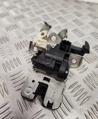 Skoda Superb B6 (3T) Tailgate/trunk/boot lock/catch/latch 8K9927505