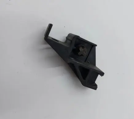 Radiator mount bracket