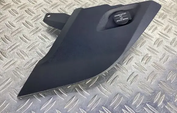 Porsche 911 991 12 V Socket (front) 99155315205 99155315204 97065210500