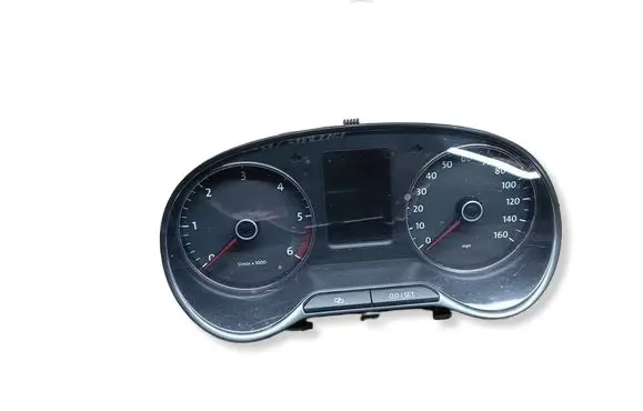 Volkswagen Polo V 6R Speedometer (instrument cluster) 6R0920961K